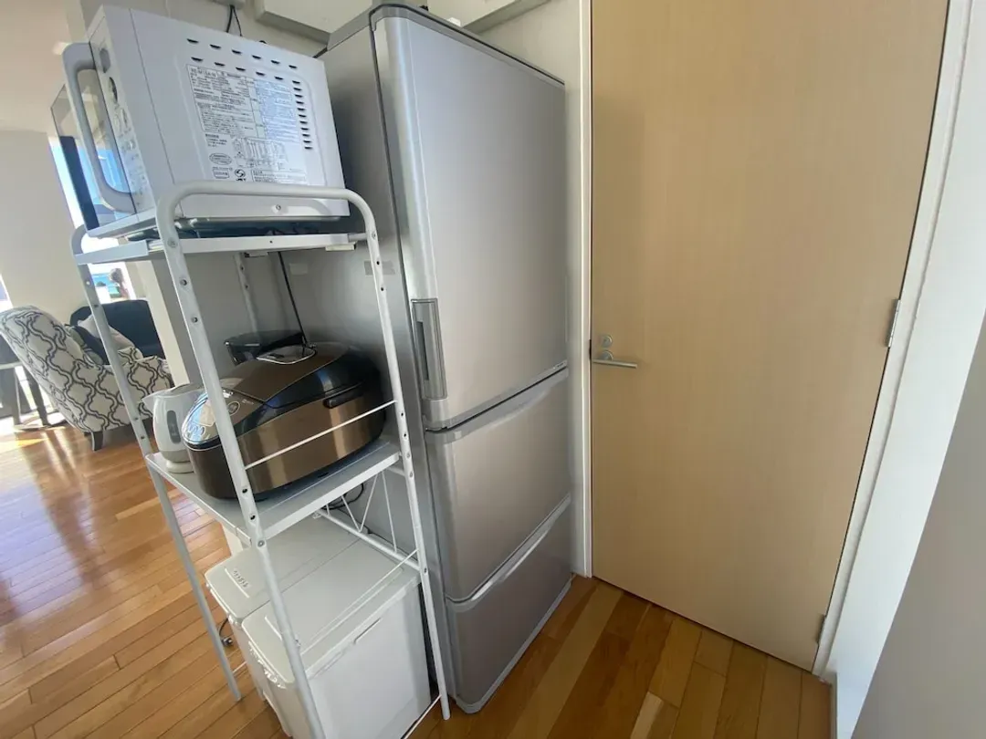 Mini-refrigerator
