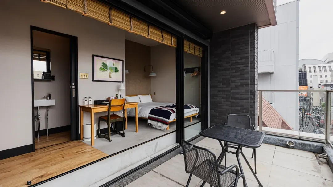H Hotel-7