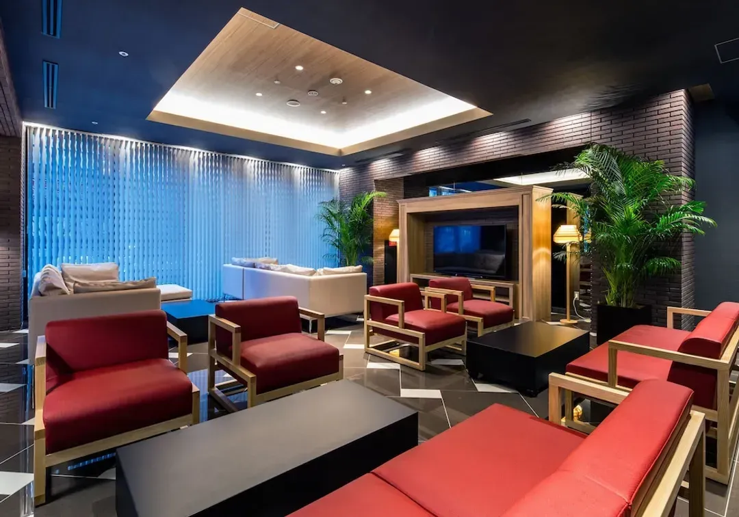 Lobby lounge