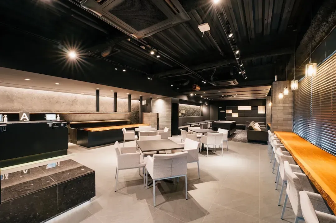 Lobby lounge