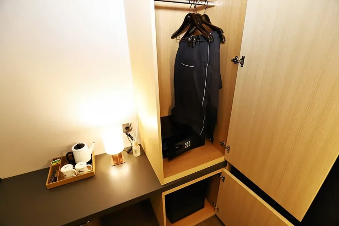 Room amenity