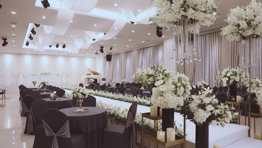 Indoor wedding