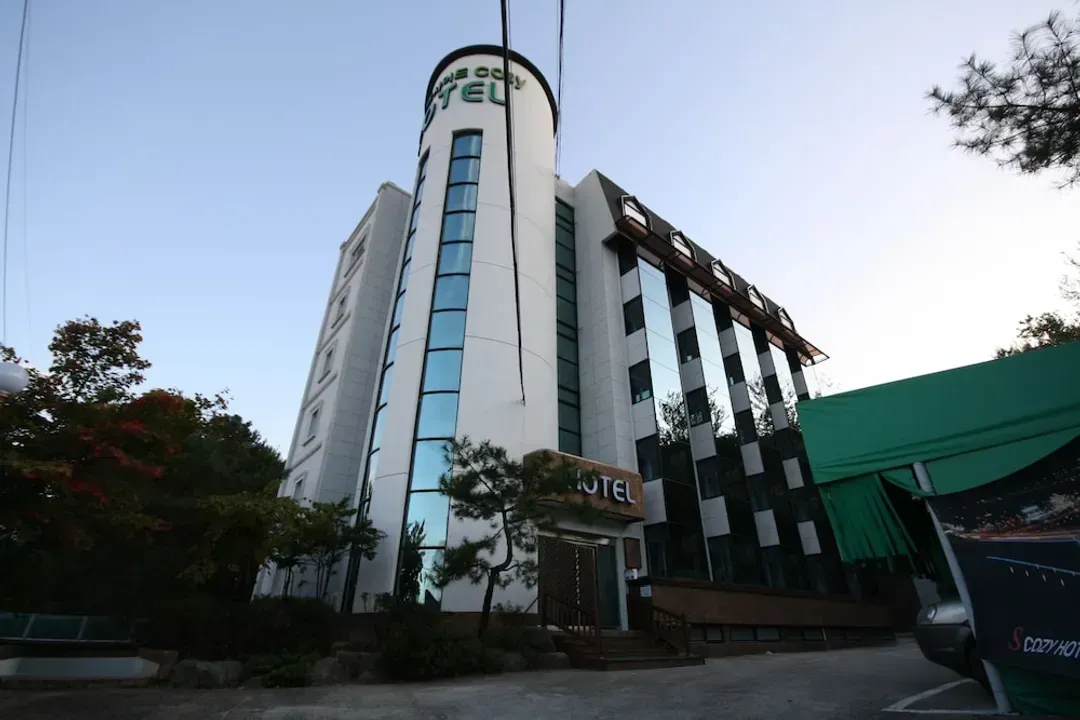 Primary image