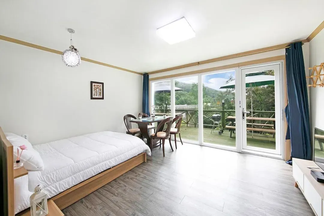 江原道-Hongcheon When You Are There Pension