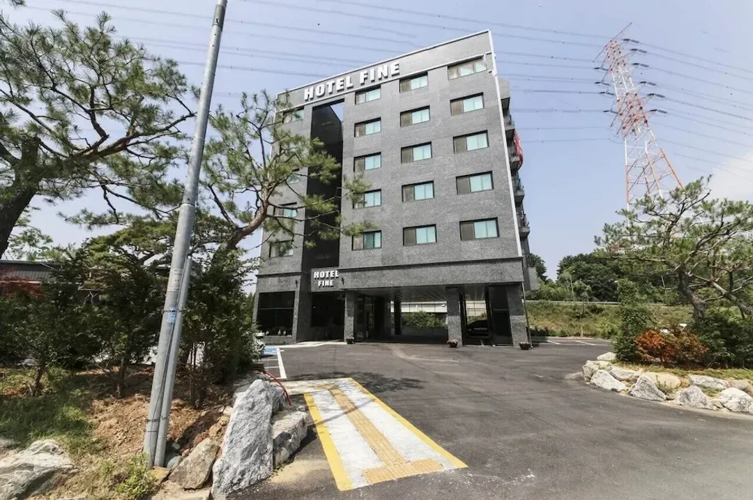 Gyeonggi-do-Fine Hotel