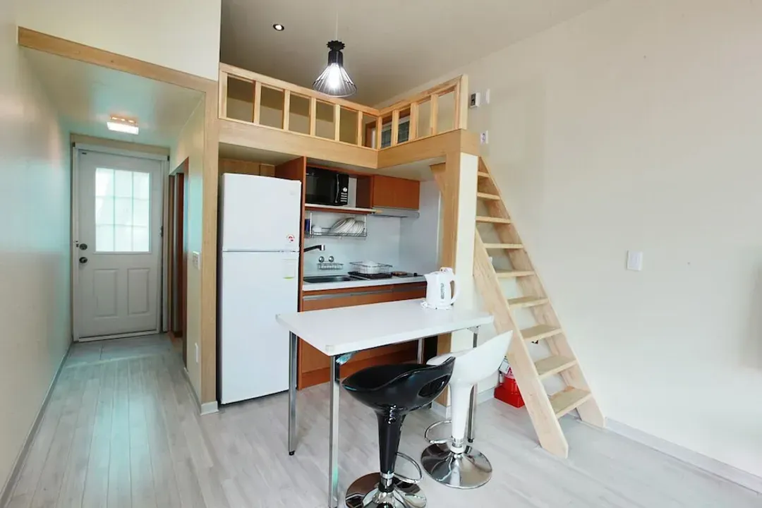 Private kitchenette