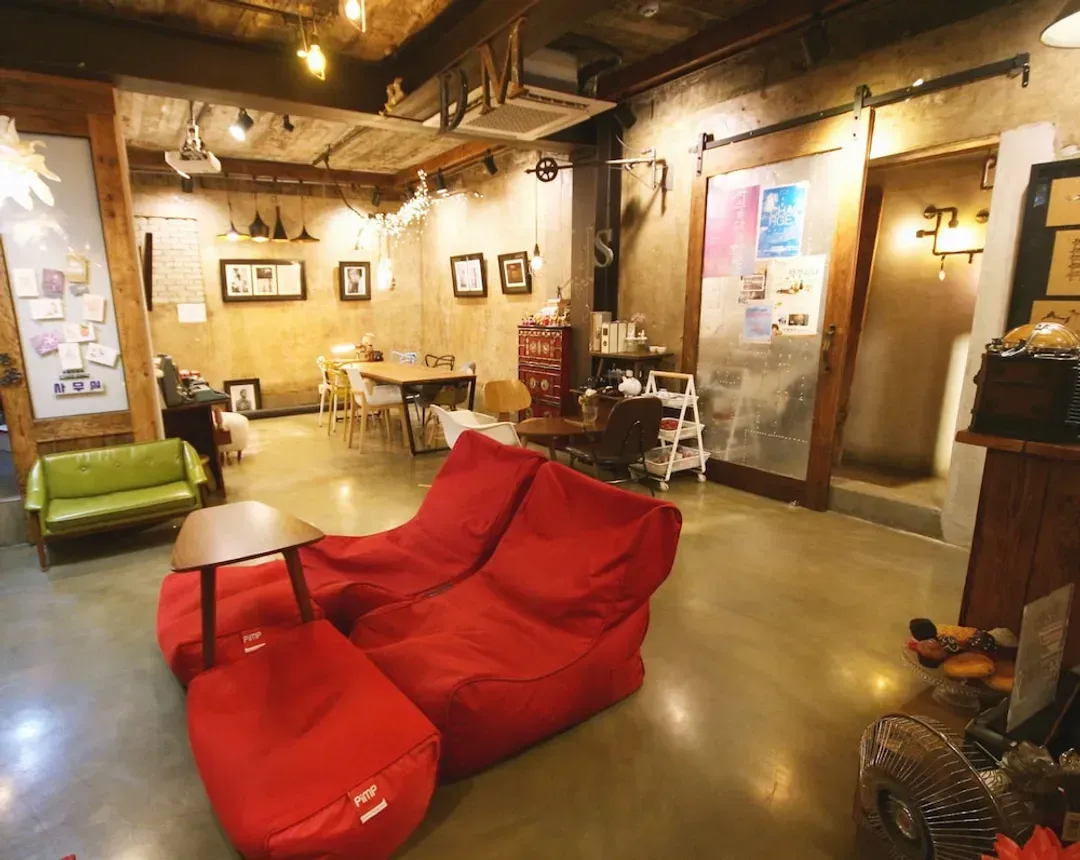 Lobby sitting area