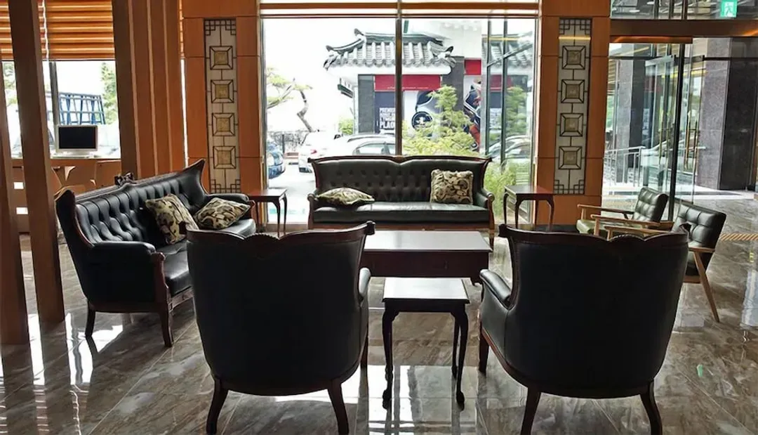 Lobby sitting area