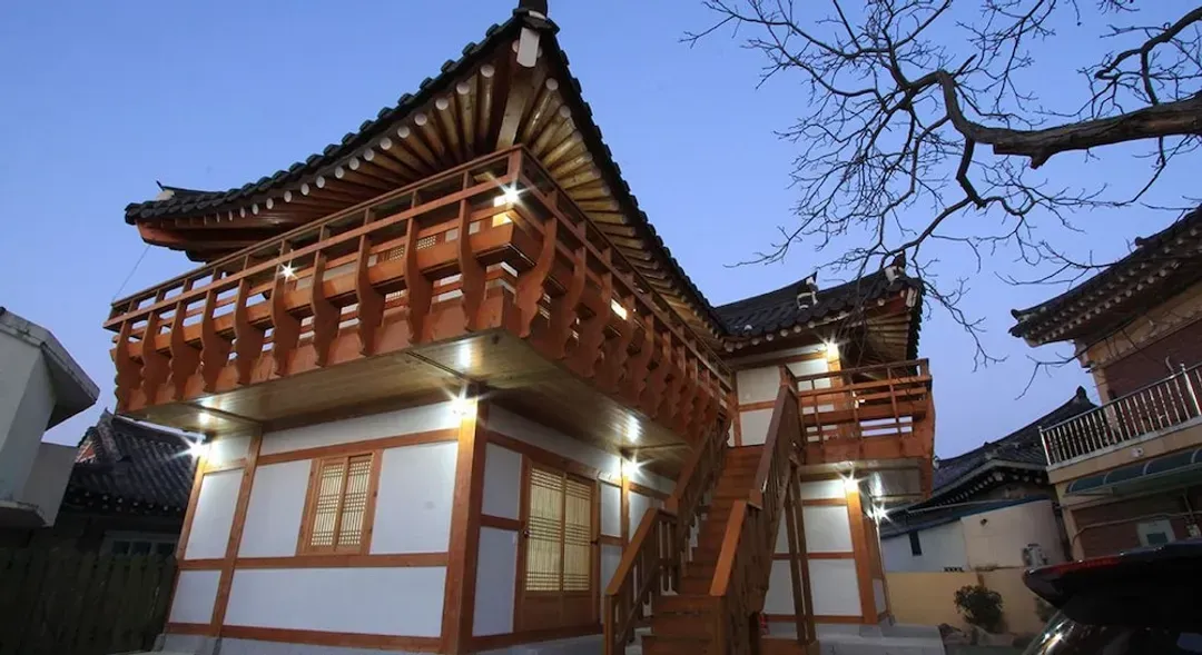 Front of property - evening/night