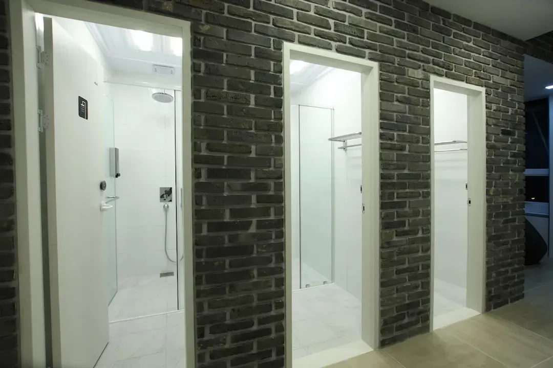 Bathroom shower