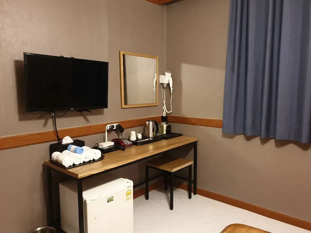 Room amenity
