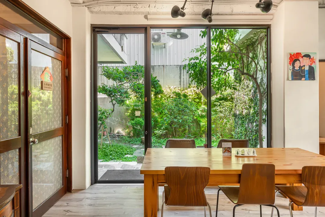 Café IsShoNi