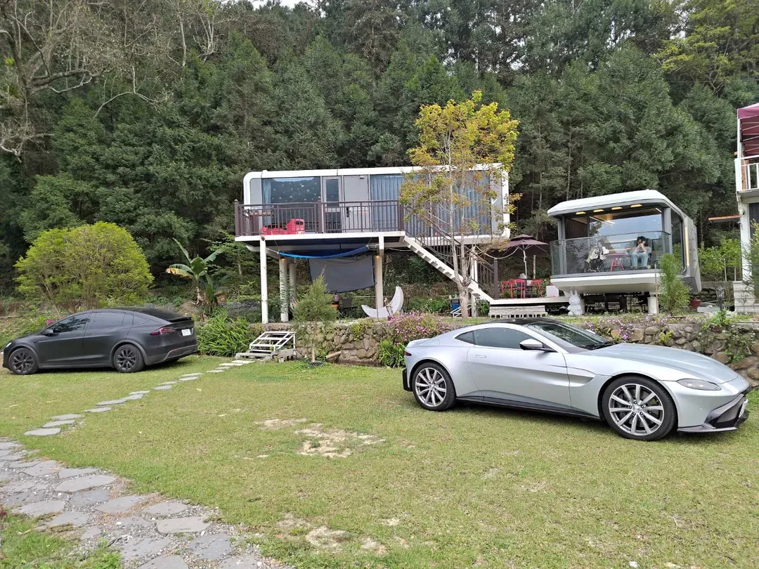 南投縣-森星林驛站 | 地理位置絕佳、露營車內看星空