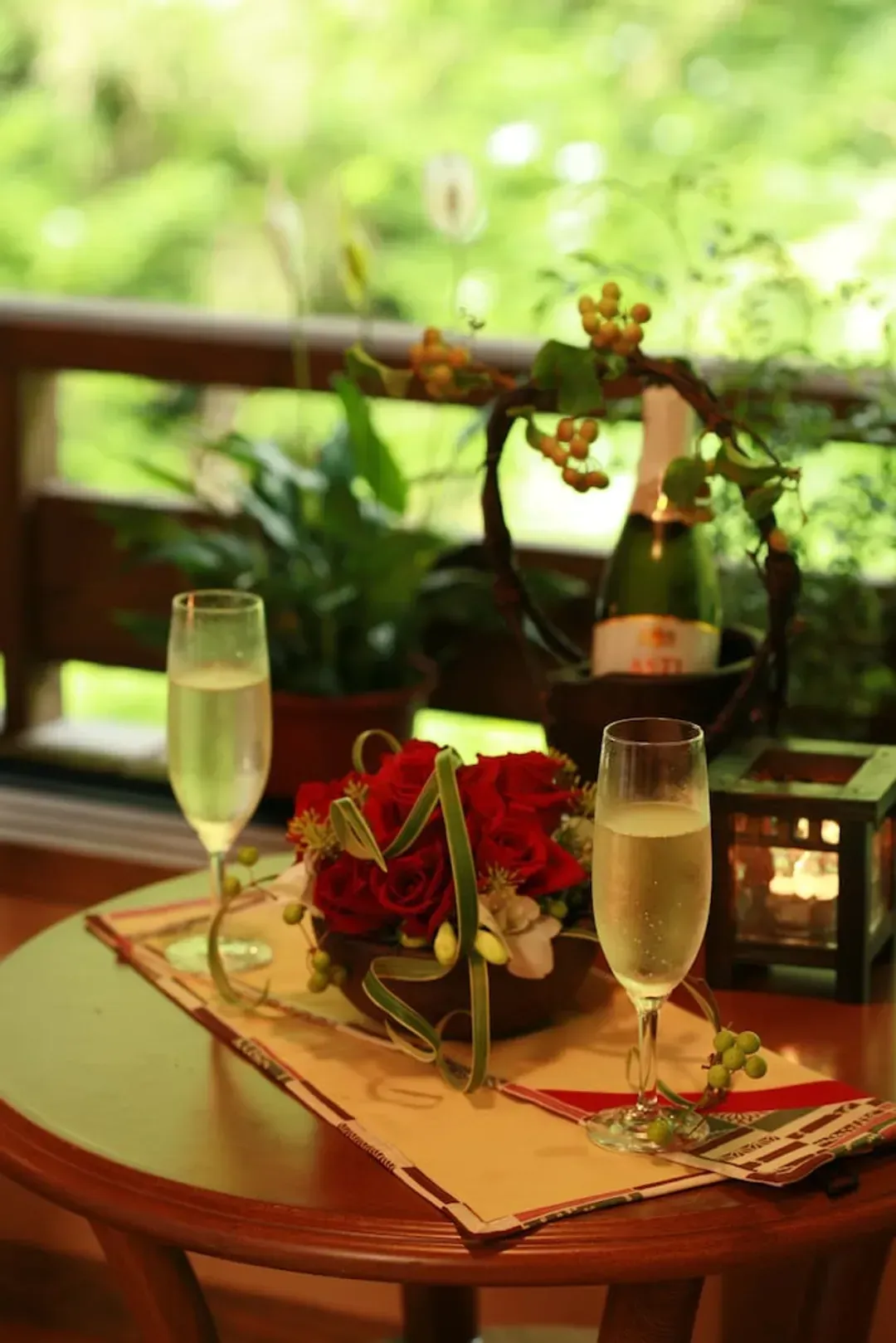 Couples dining