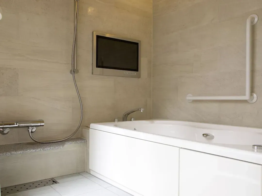 Jetted tub