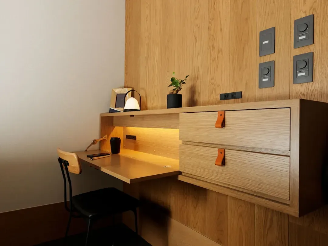 Room amenity