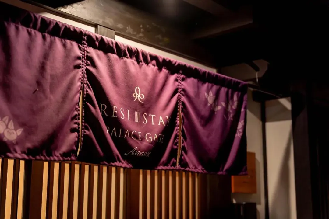 RESI STAY PALACE GATE-18