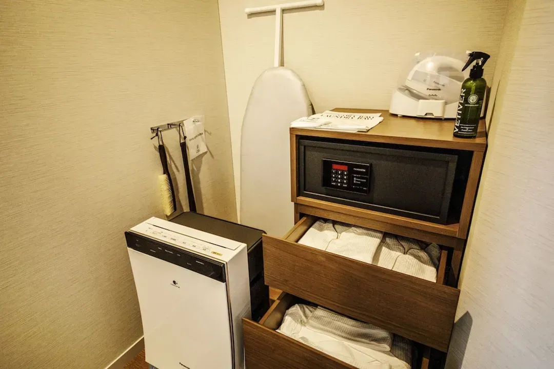 Room amenity