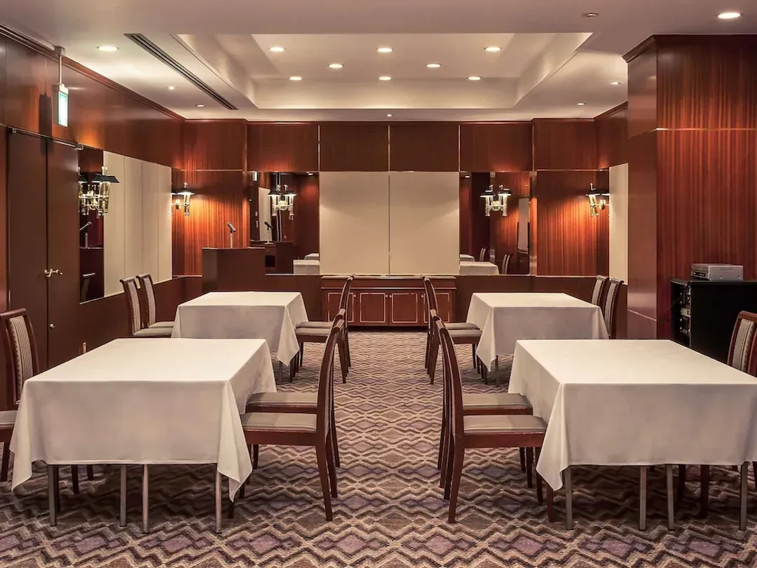 Meeting facility