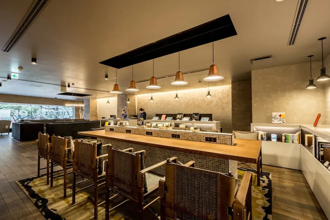 Lobby lounge