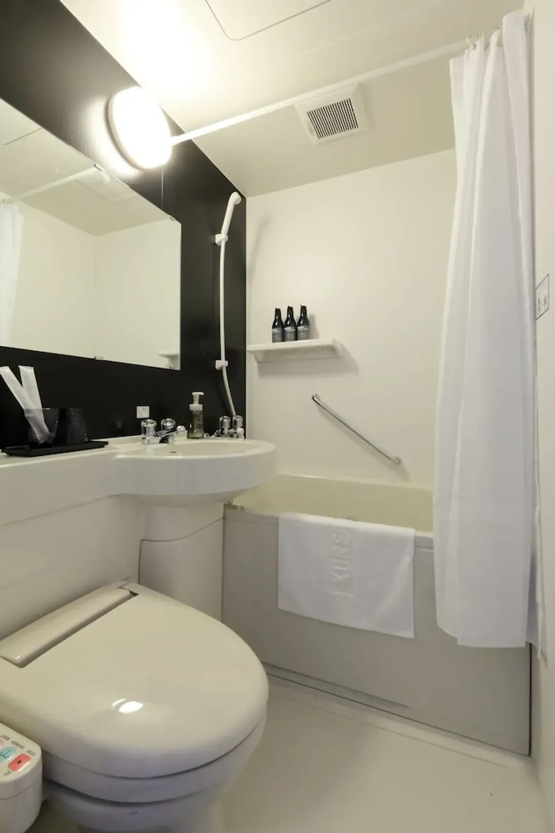 Bathroom amenities