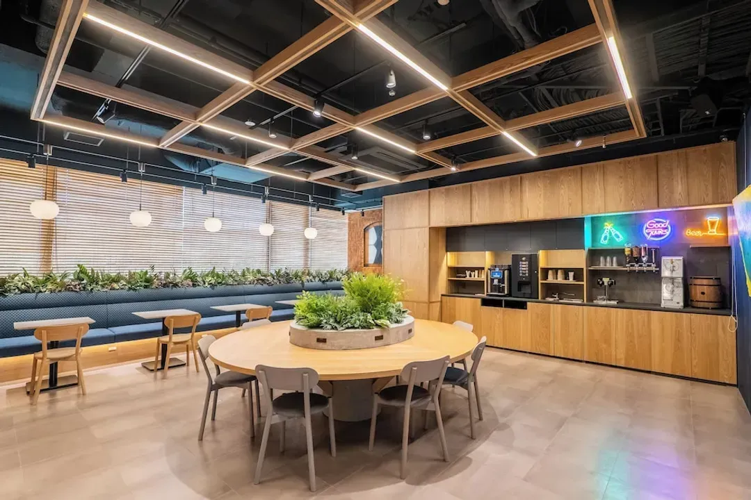 Lobby lounge