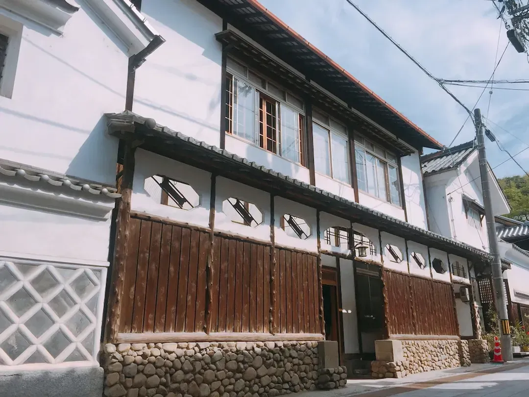 Primary image