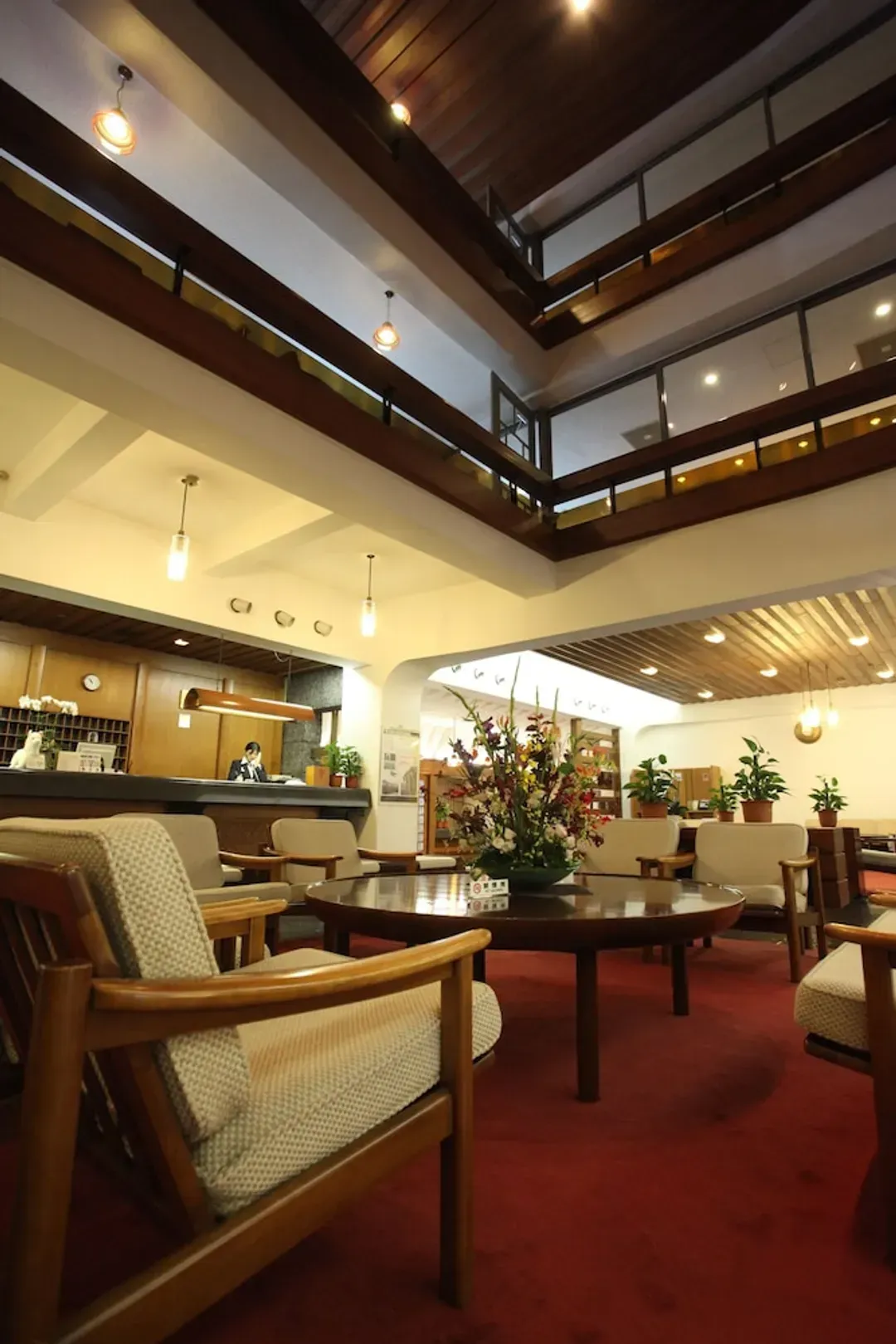 Lobby lounge