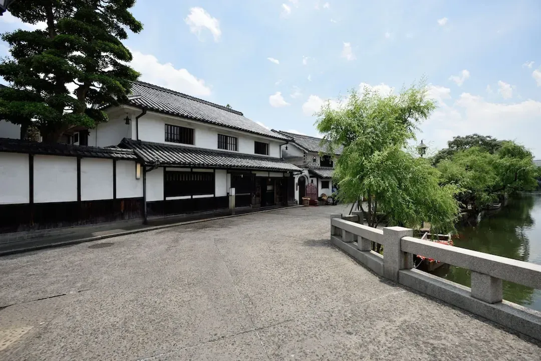 Primary image