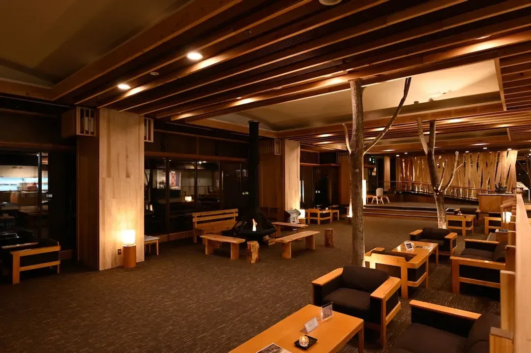 Lobby lounge