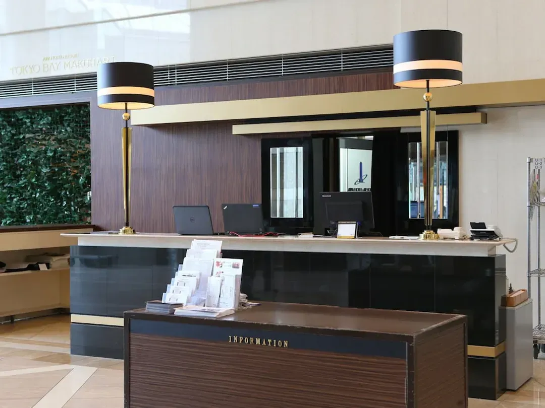Concierge desk