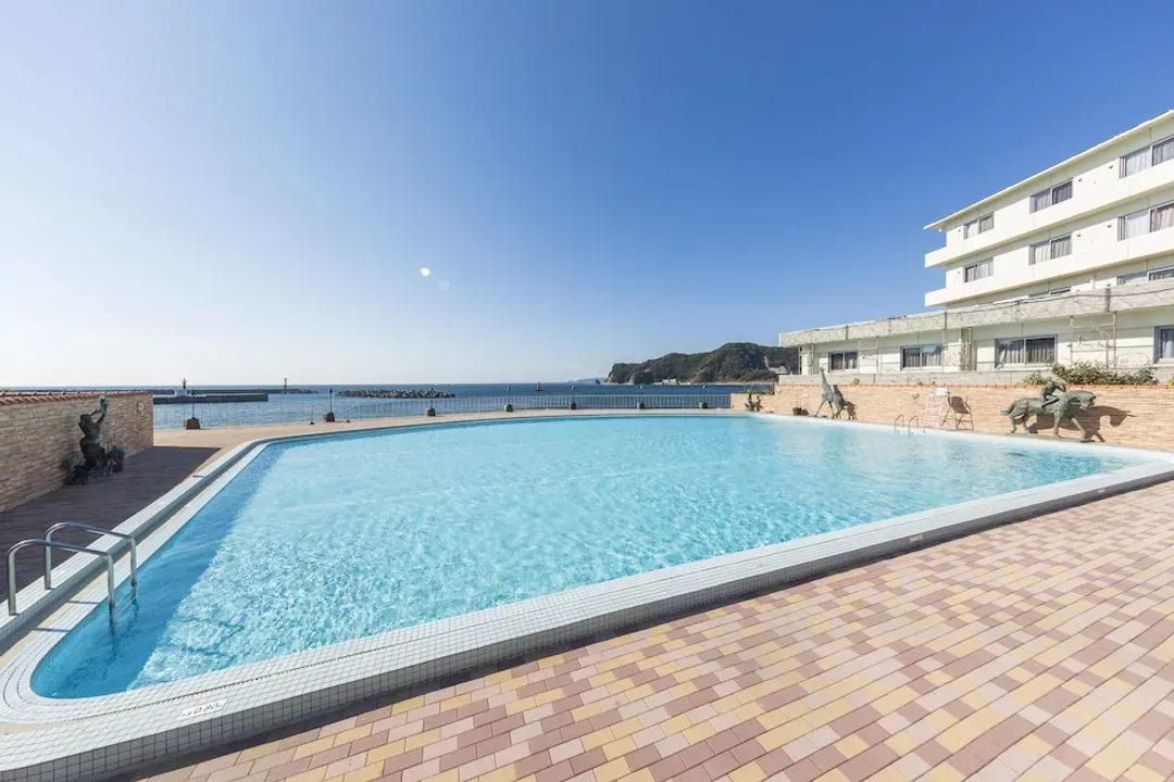 Rooftop pool