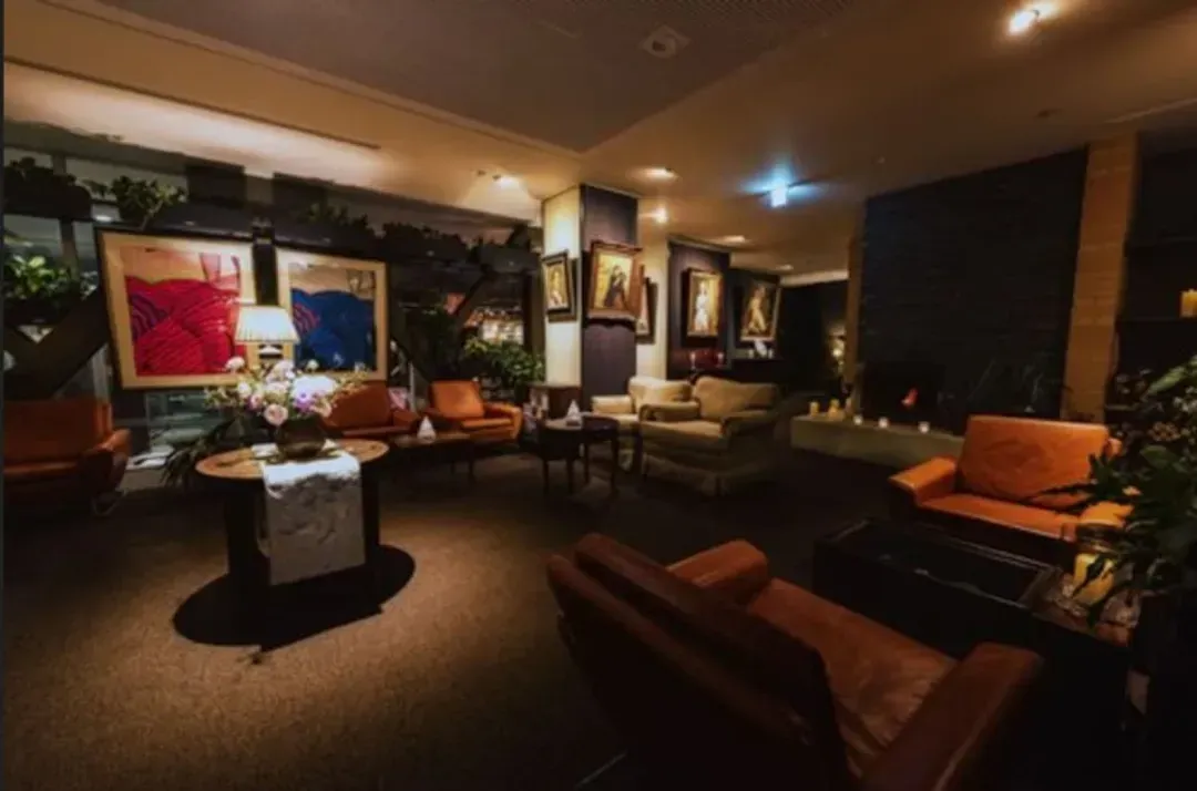 Lobby sitting area