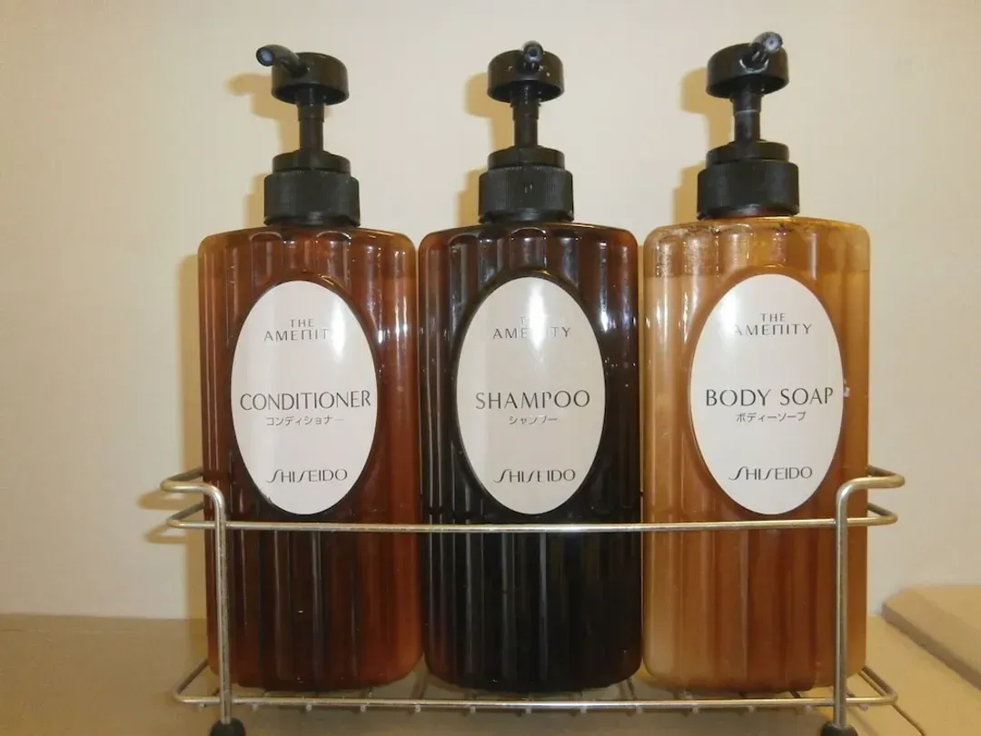 Bathroom amenities