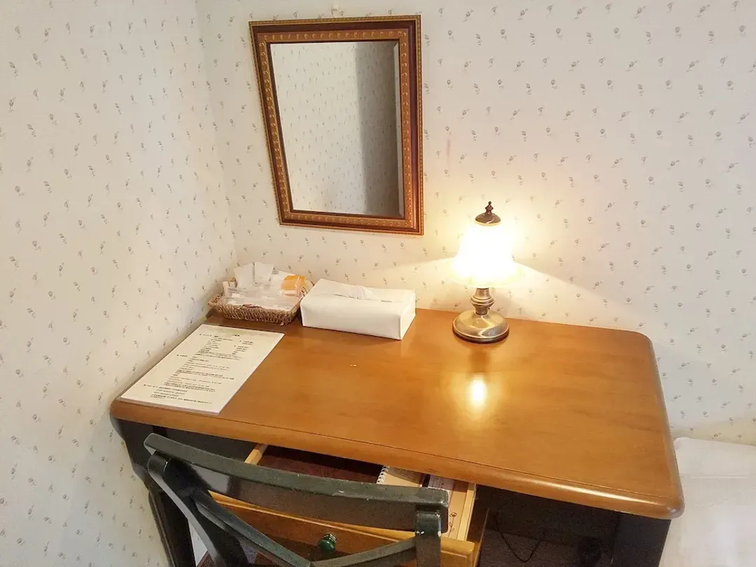 Room amenity