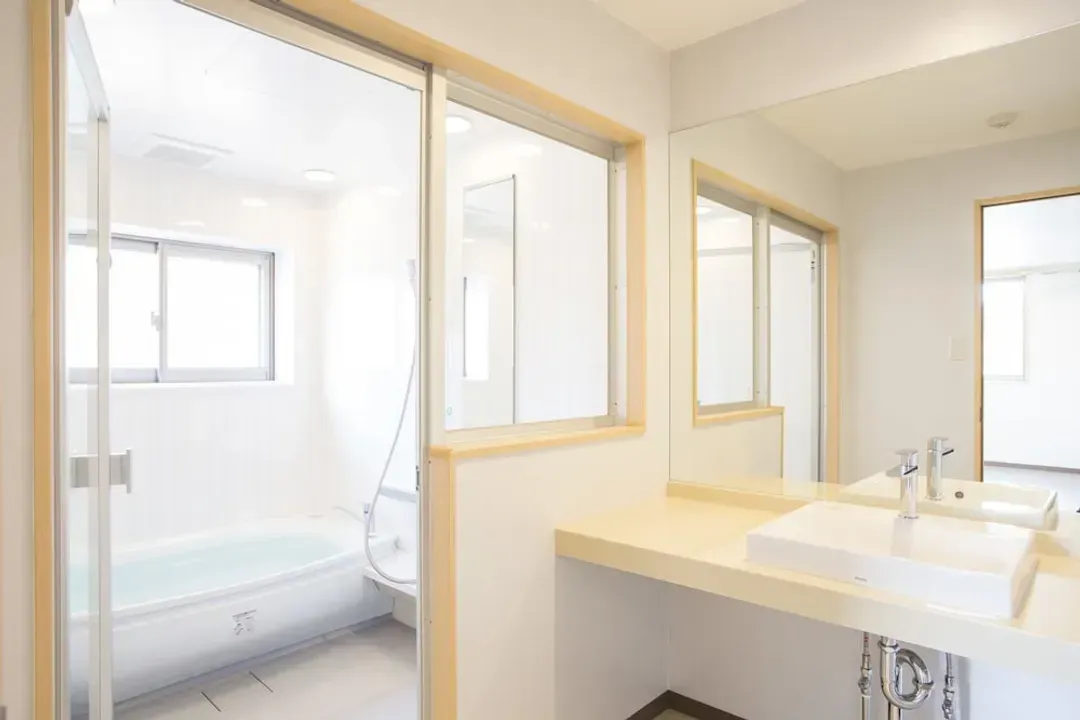 Bathroom sink