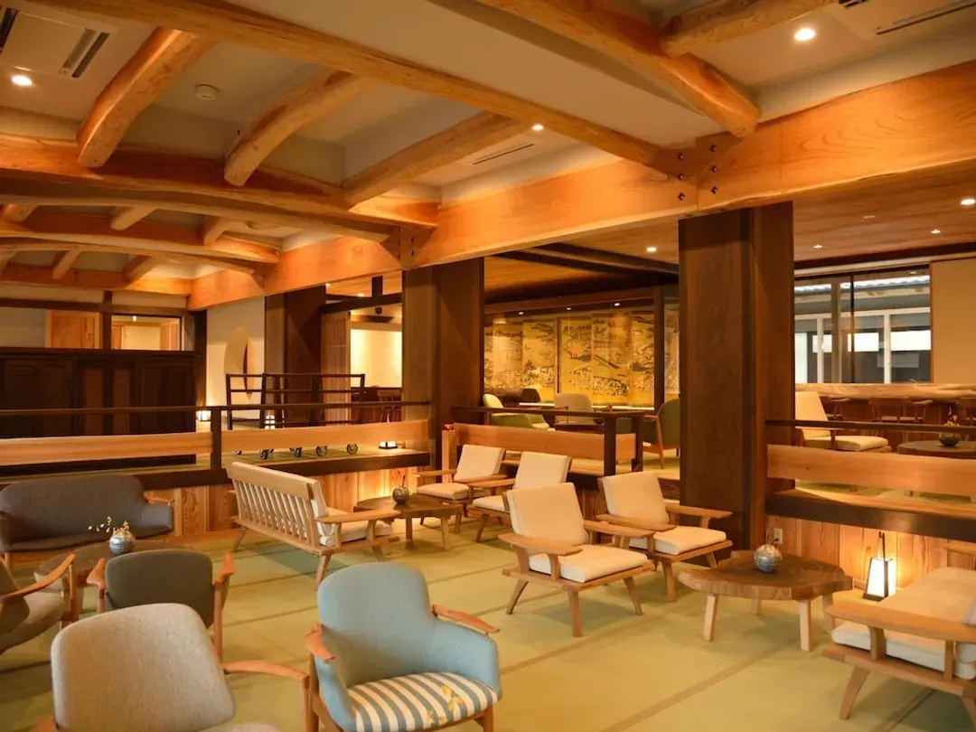 Lobby lounge