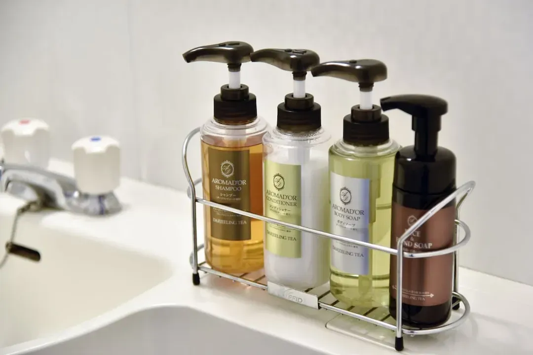 Bathroom amenities