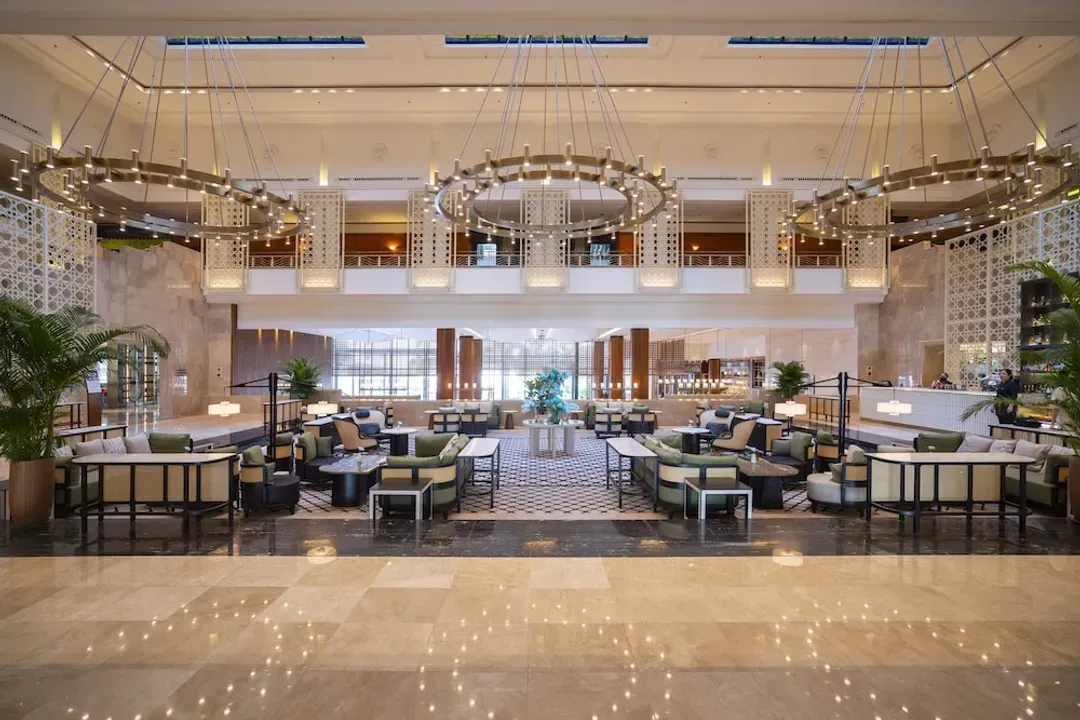 Lobby lounge