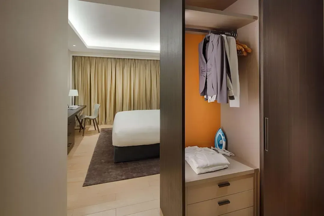 Room amenity