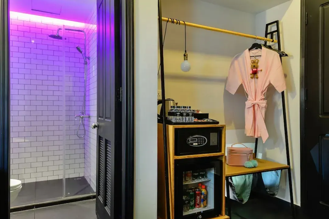Room amenity
