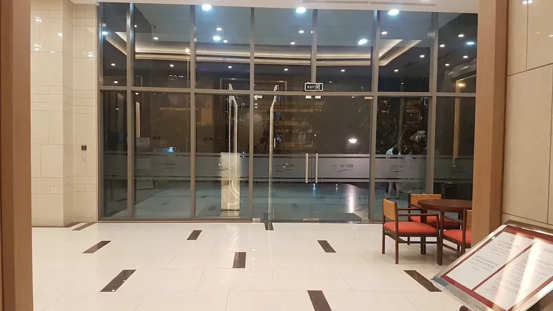 Check-in/check-out kiosk