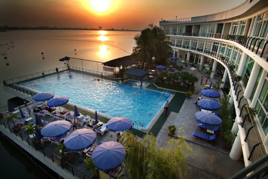 Hanoi-The Hanoi Club Hotel & Residences