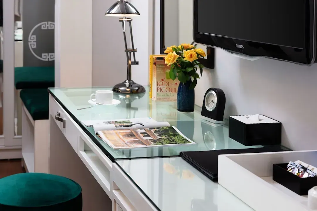Room amenity