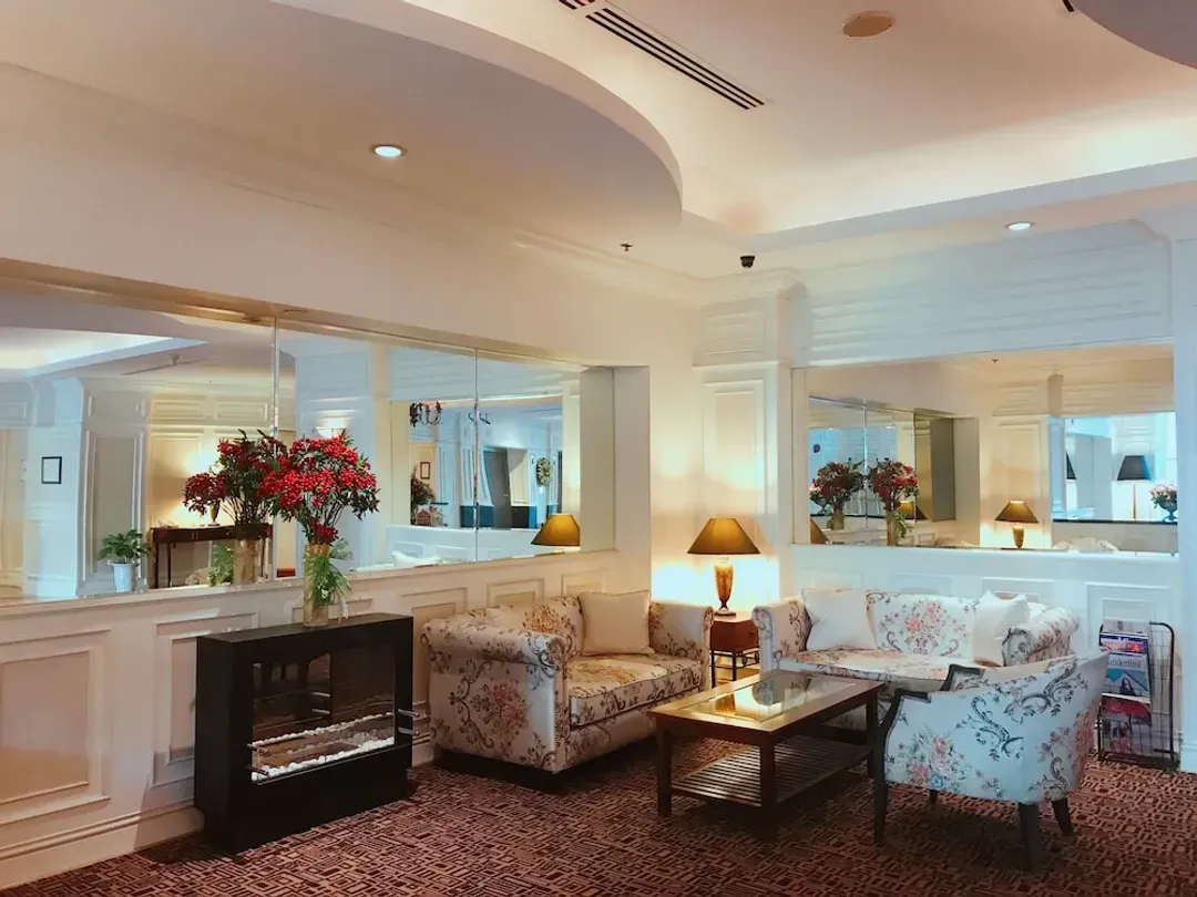 Lobby sitting area