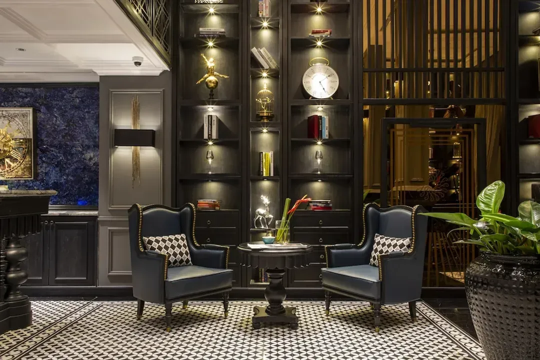 Lobby sitting area