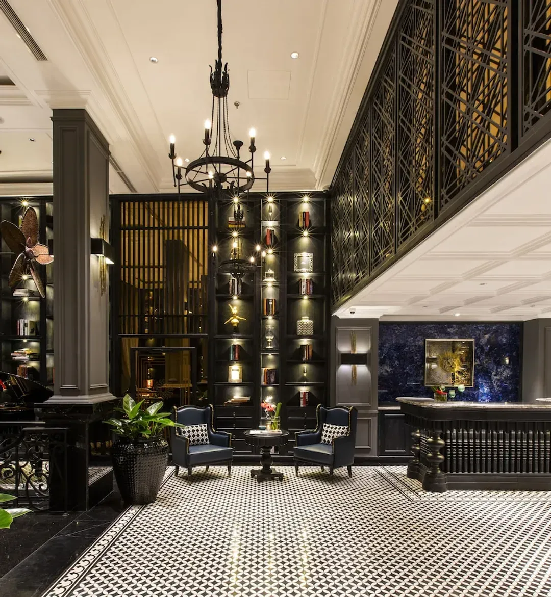 Lobby sitting area