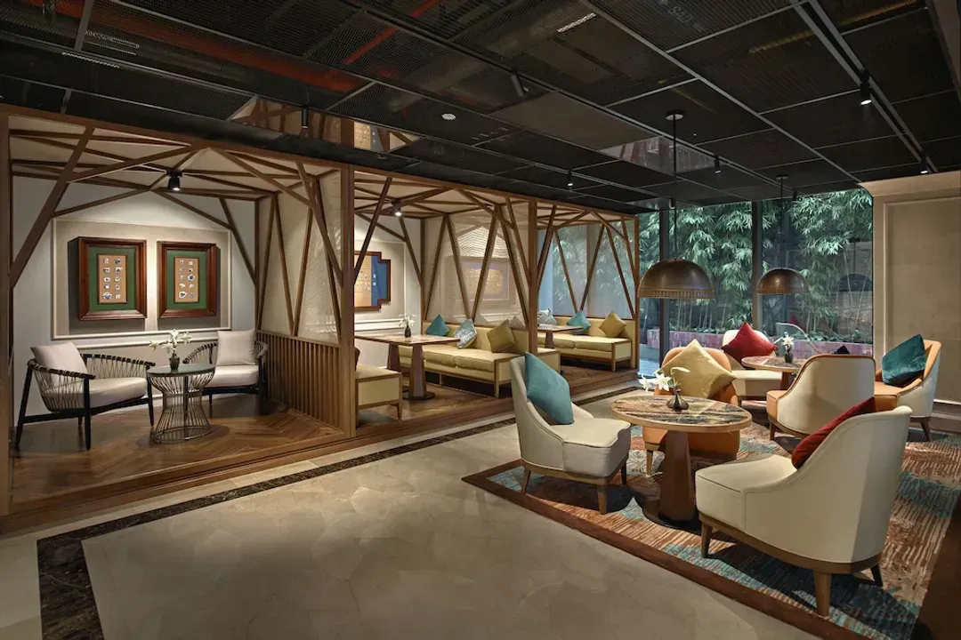 Lobby lounge