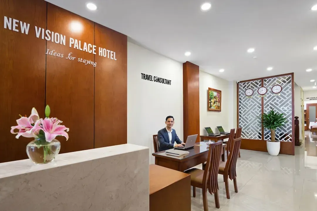 Concierge desk