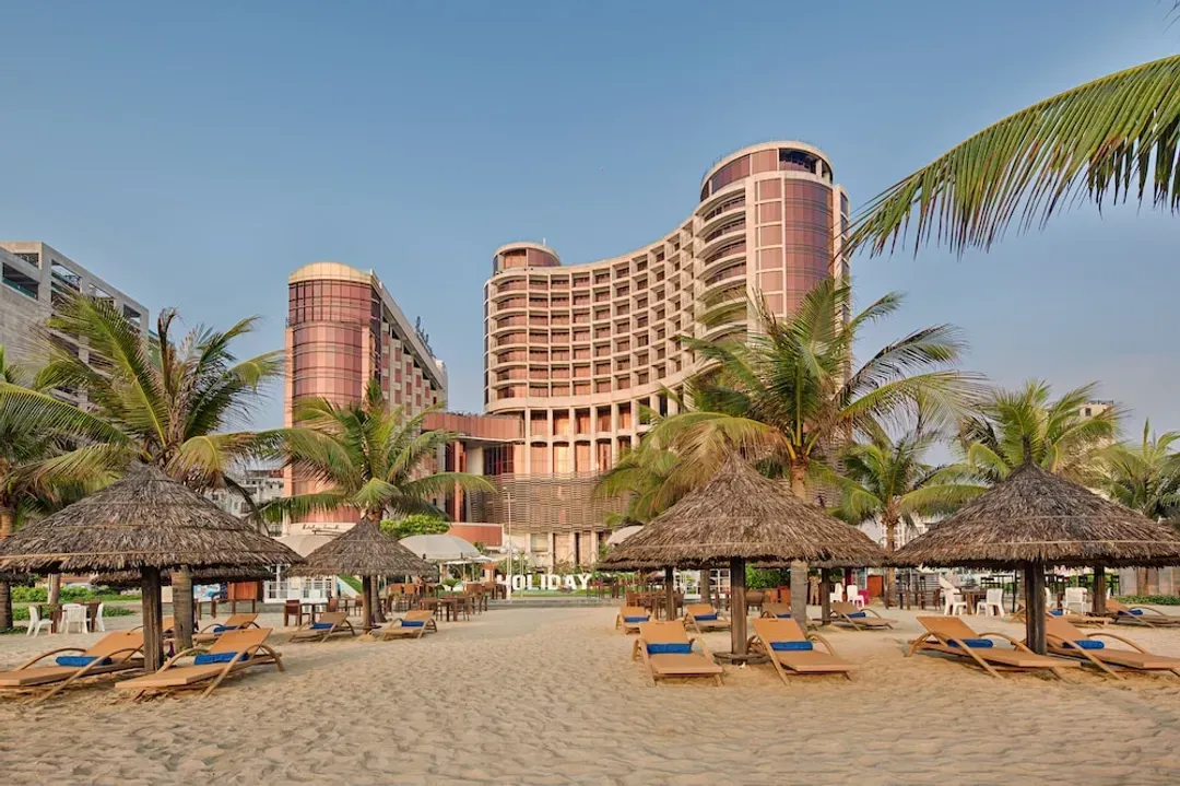 Da Nang-Holiday Beach Hotel Danang